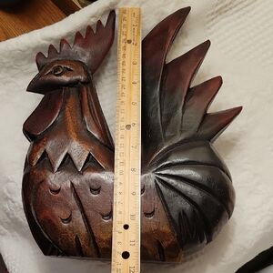 Vintage Carved Wooden Rooster. Beautiful & Excellent Condition    10"× 11"
